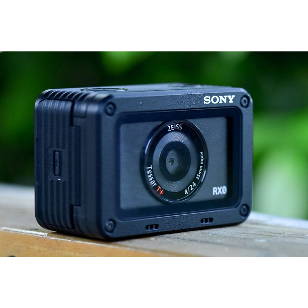 Máy ảnh Sony RX0 - Wifi - Quay phim Xuất 4k - Ống kính T* Zeiss 24mm danh tiếng - Mới 98%