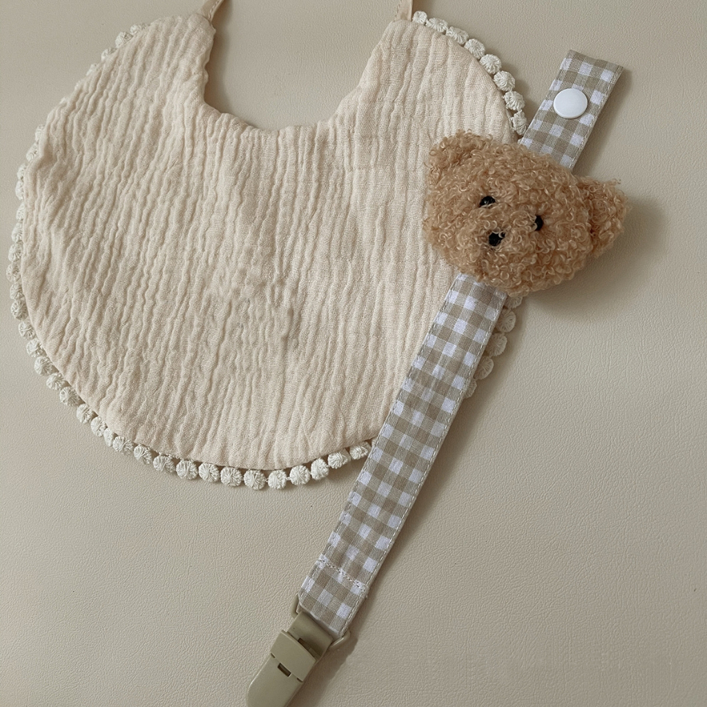 Yếm ăn dặm cho bé BABY112.VN giá rẻ chất liệu muslin cao cấp dày dặn, mềm mại và không bì xù khi giặt