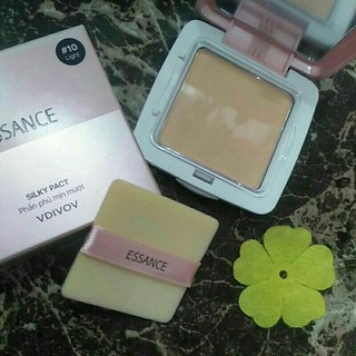 Phấn phủ trang điểm hút nhờn Essance 11g .