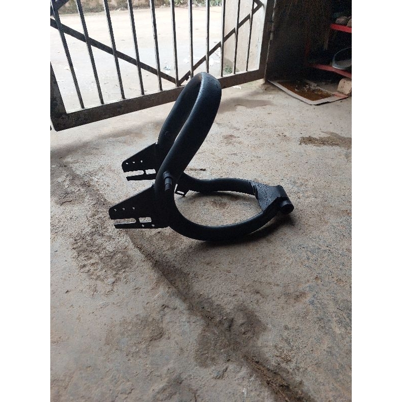 càng trục  sau xe điện 133S