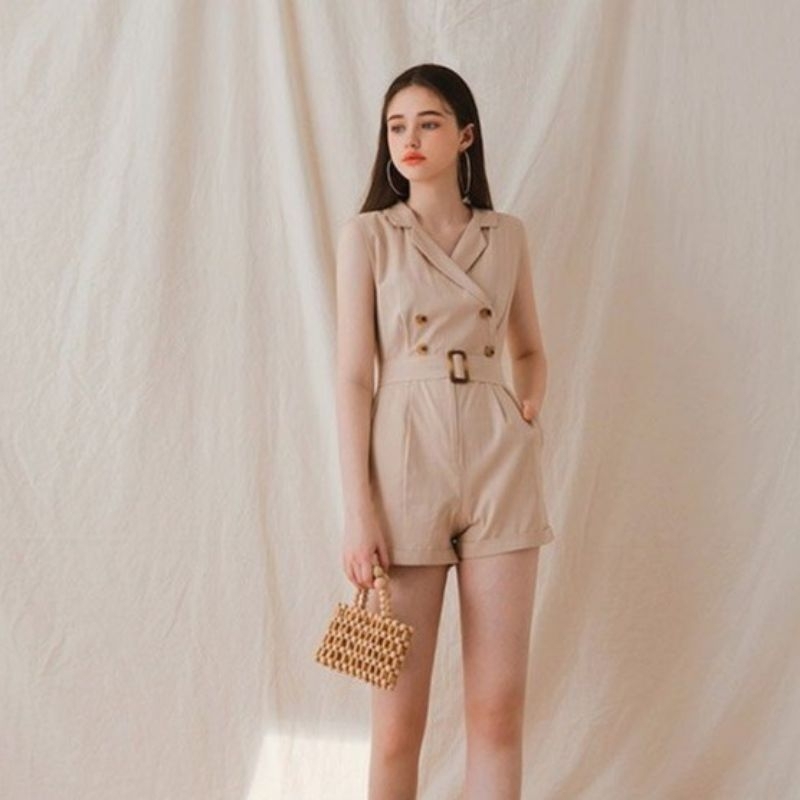 Jumpsuit sát nách cổ vest kèm beo Air Space size M