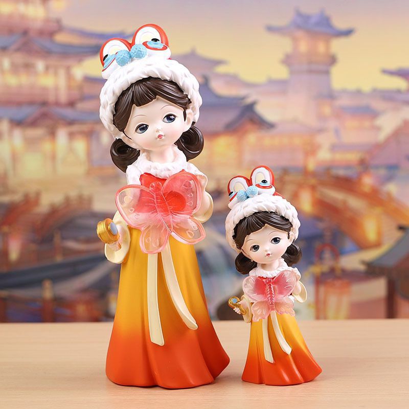 Tượng cô gái mặc hán phục cầm đồ siêu xinh