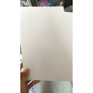 1tờ giấy trắng a4