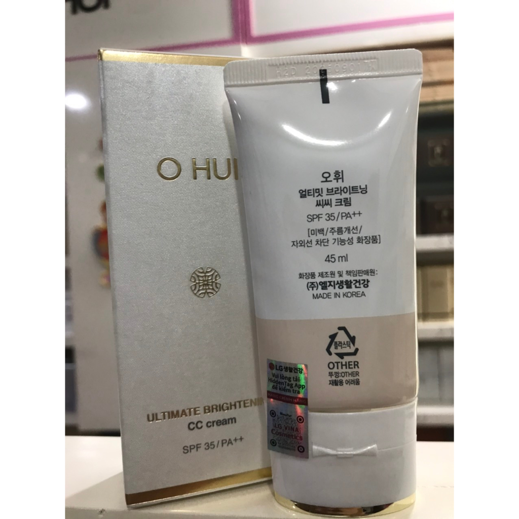 Kem nền 3 trong 1 Ohui Ultimate Brightening CC Cream SPF35/PA++
