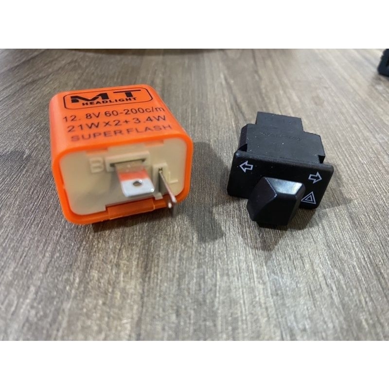 Công Tắc Hazard Nháy 4 Xi Nhan Xe SH/Wave/Winner X/V3/Vision/AB Gắn Zin