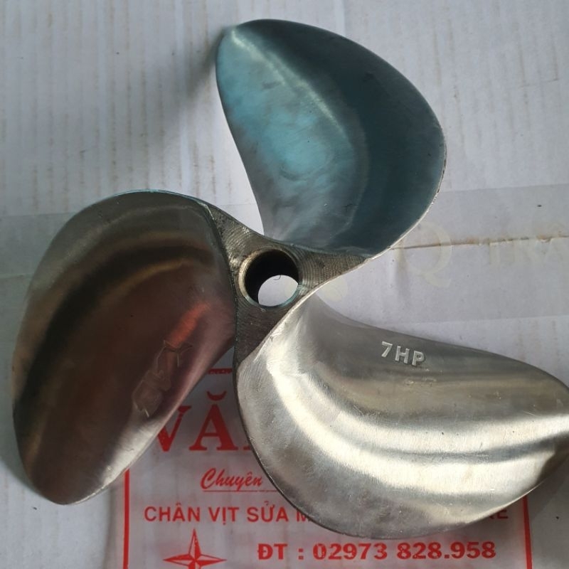 chân vịt inox ab 3 cánh 7.0 và 7.5 máy nhong (cốt xéo) mẩu cano loại bóng mờ cam kết như hình giá sỉ