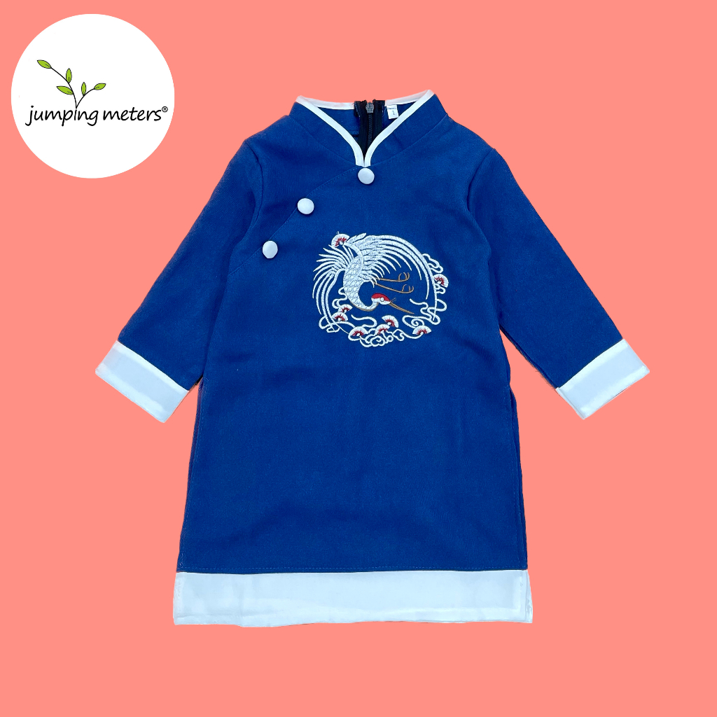 Áo Dài Cách Tân Cho Bé Chất Liệu Nhung Tăm Thêu Hạc Jumping Meters AD06