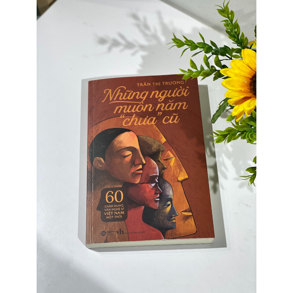 Sách - Những người muôn năm &quot;chưa&quot; cũ