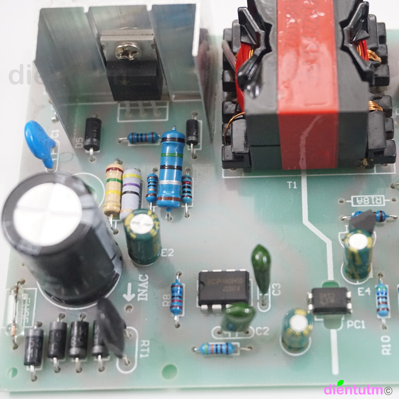 Mạch sạc acquy 12v