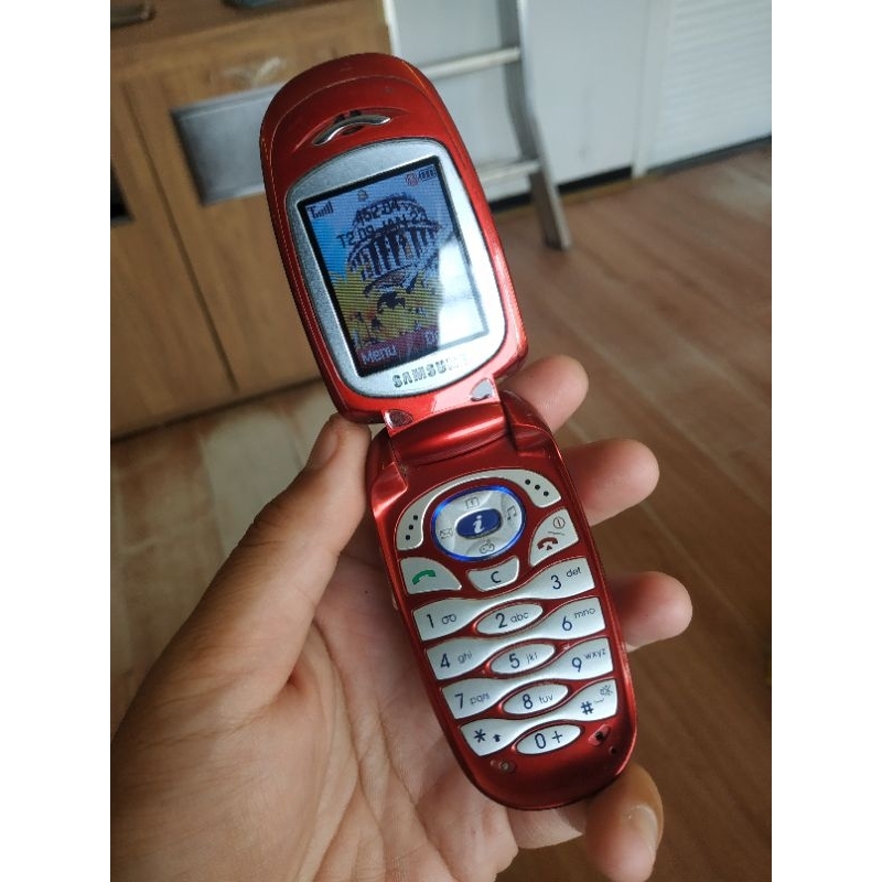 Điện thoại nắp bật Samsung X640