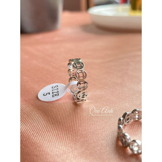 Nhẫn titan may mắn màu trắng