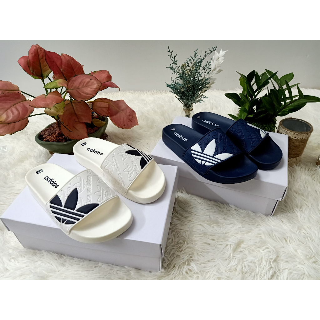 Dép nam dép adidas 3 lá kèm họa tiết độc đáo, lót da mềm mại, đế cao su êm ái, ma sát cao