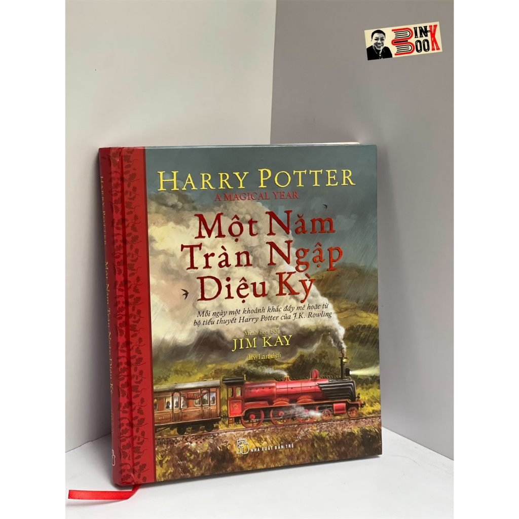 Sách - [Bìa cứng, minh họa in màu] Harry Potter - Một năm tràn ngập diệu kỳ- J.K.Rowling - Jim Kay minh họa – Nxb Trẻ