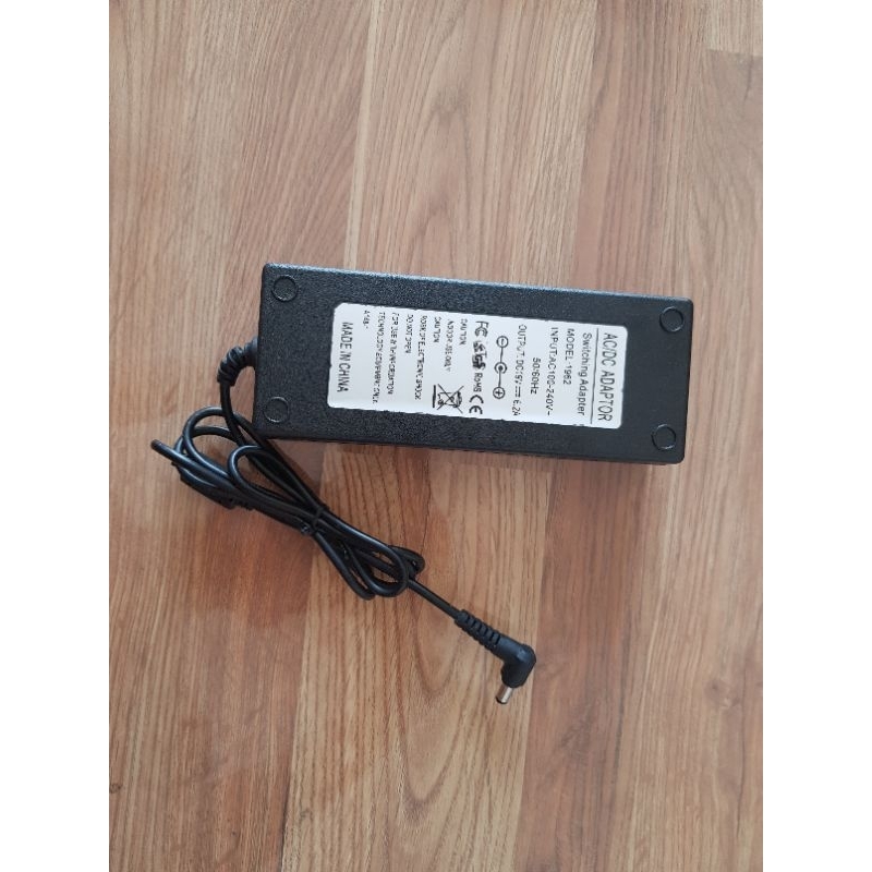 Cục nguồn 19v - 6.2A