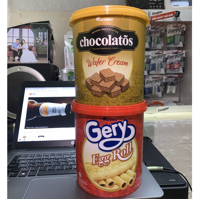 CHOCOLATOS BÁNH XỐP KEM SOCOLA 300g & BANH CUỘN TRỨNG GERY 210G