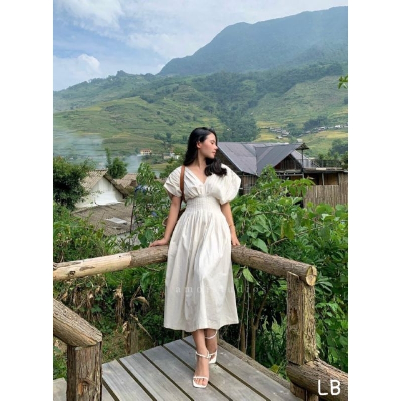 Váy xếp ly cổ tim LB