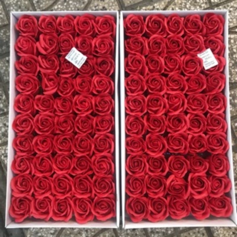 Set 50 hoa sáp thơm nhẹ, 3 lớp.