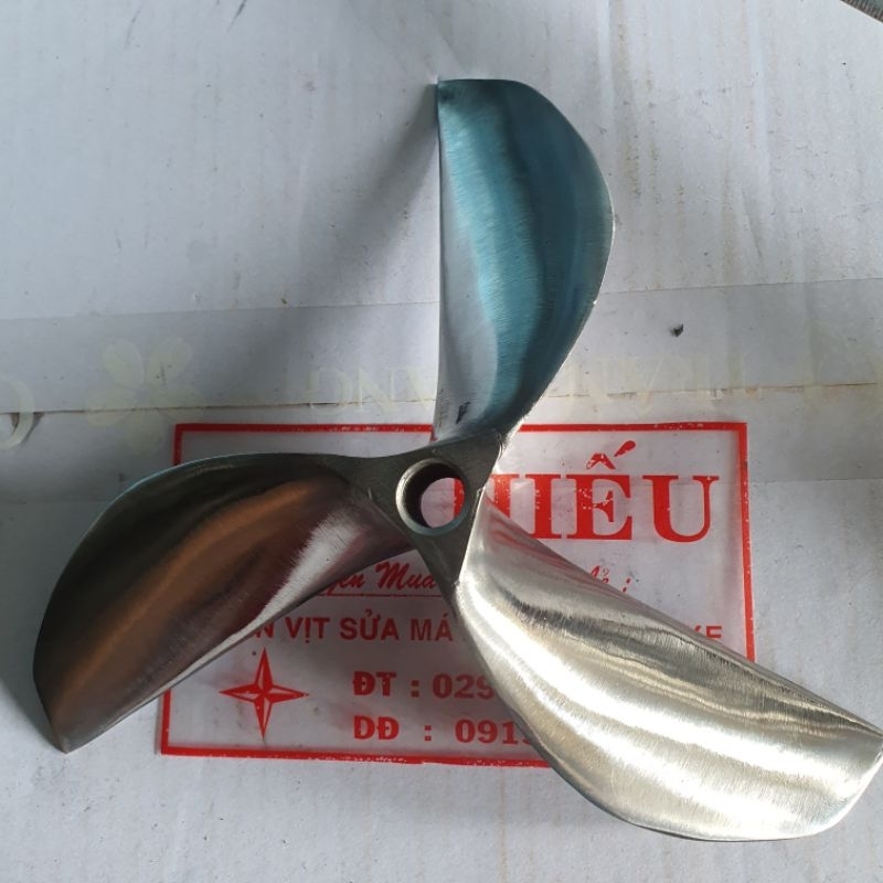 Chân vịt inox 3 cánh 6.0 và 6.5  máy nhong cốt xéo loại bóng gương  cam kết như hình giá sỉ