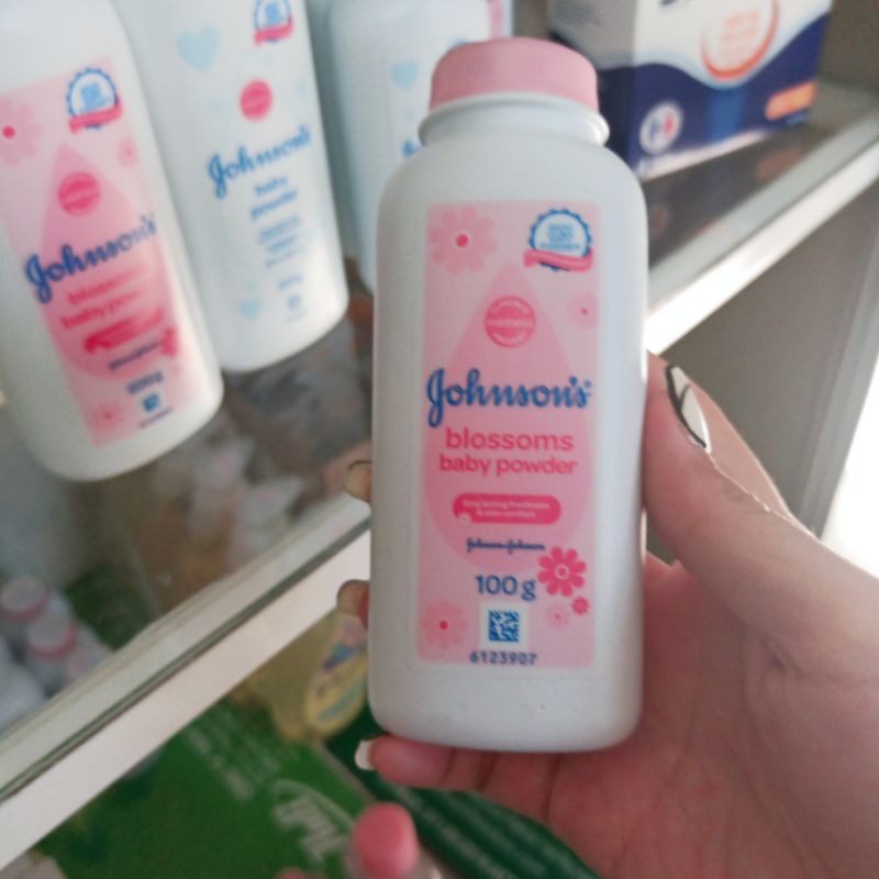 Phấn thơm JOHNSON'S Baby Powder