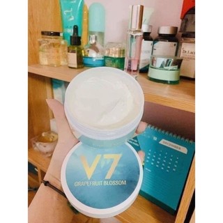 Kem body dưỡng trắng da ban ngày