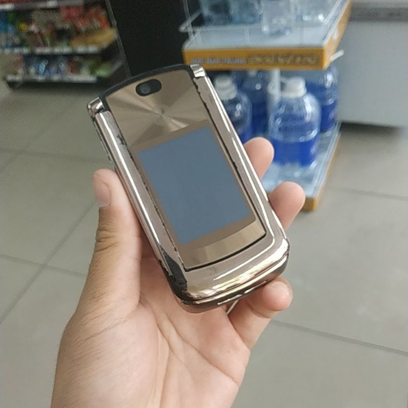 Xác điện thoại Motorola V9