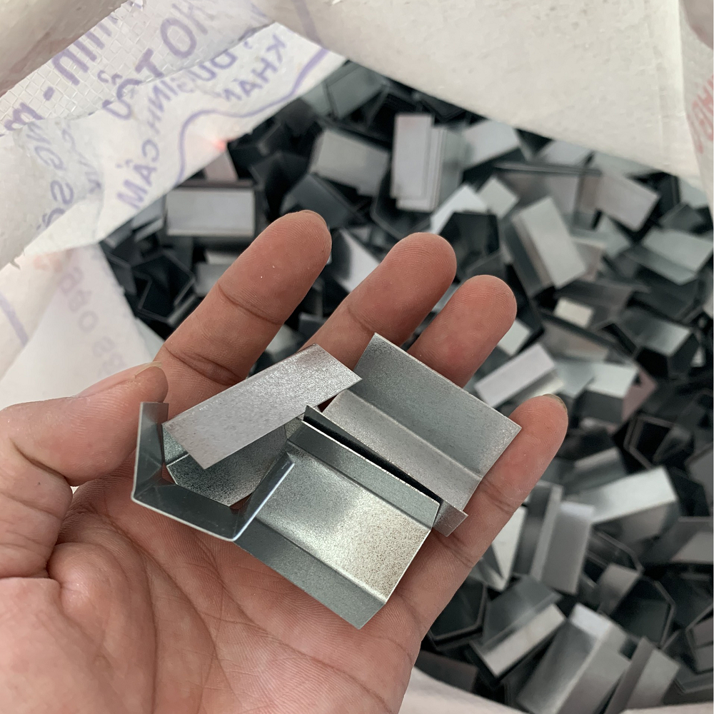 Bọ Sắt Đóng Đai 1KG Loại tốt