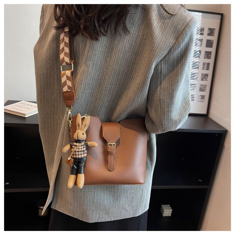 Túi đeo vai, đeo chéo HV24 da bò thật - túi nữ da bò dây bản to cao cấp