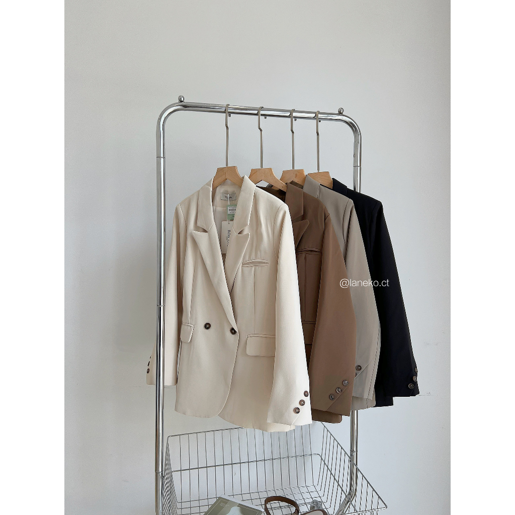 Blazer túi hộp tay nút xéo Laneko 4 màu