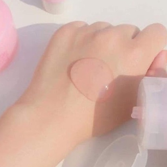 Sữa rửa mặt dạng gel anh đào Jeju Cherry Blossom Jam Cleanser