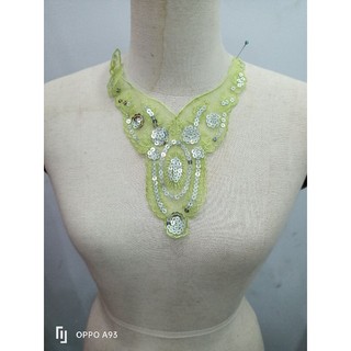 Cổ áo ren trang trí