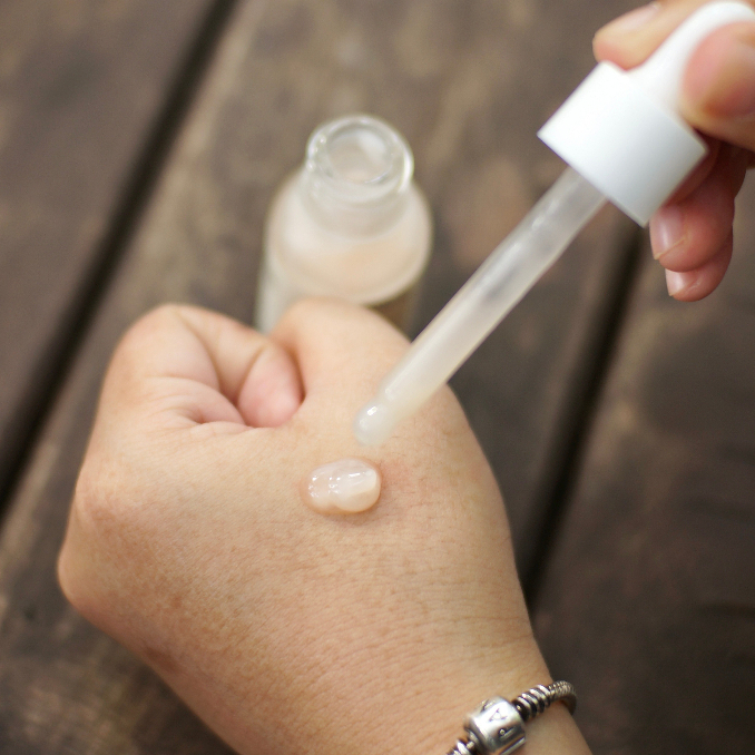 Serum dưỡng ẩm, ngăn ngừa lão hóa nhân sâm  Asari Cosmetics