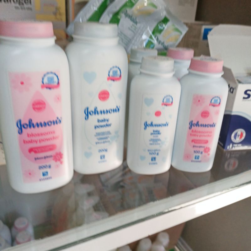 Phấn thơm JOHNSON'S Baby Powder