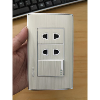 BỔ Ổ CẮM ĐÔI 2 CHẤU + 1 CÔNG TẮC 1 CHIỀU NHÔM VÂN XƯỚC A60 DOBO CAO CẤP- BẢO HÀNH 9 NĂM-TIÊU CHUẨN HÀN QUỐC