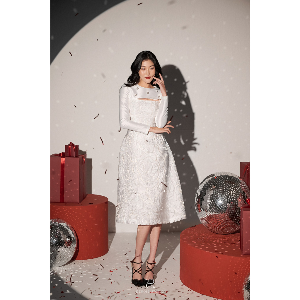 CAROLINE DRESS - VÁY DÀI TAY TRẮNG HỌA TIẾT DẬP CHÌM CAO CẤP