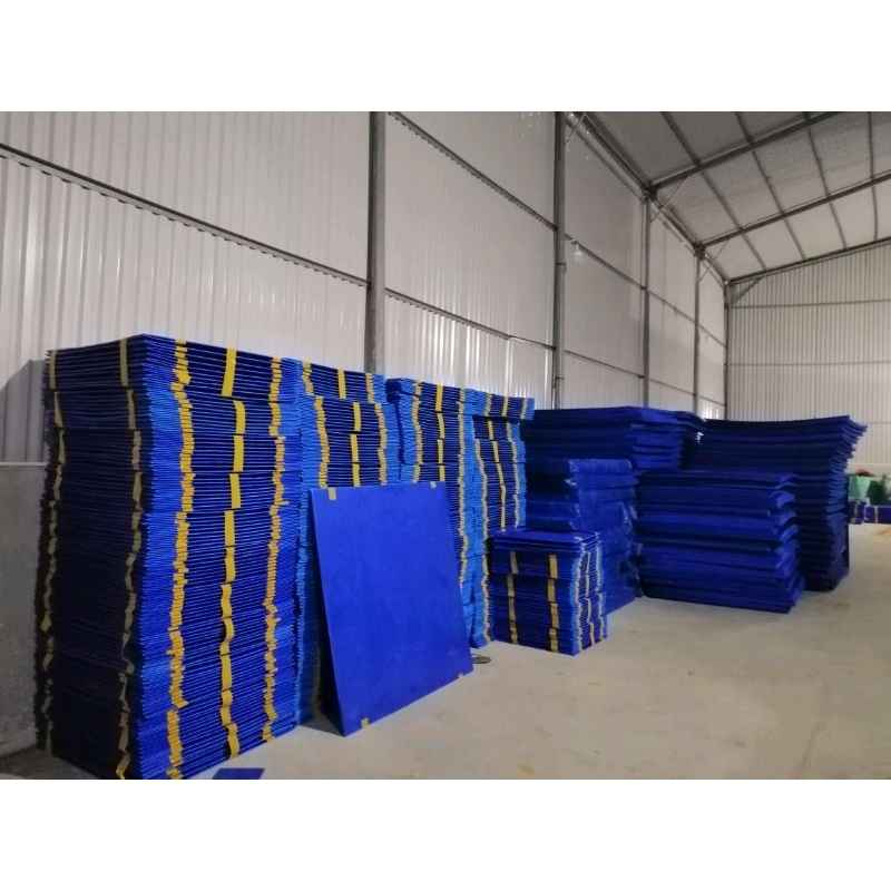 Khay lồng gà đá 80x80x20 khay nhựa