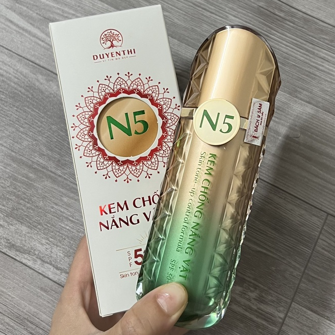 Kem chống nắng Bách Y Sâm Hoạt Chất Thiên Nhiên UV Protection SPF 50+ 40ml ( Kem chống nắng vật lý N5 Duyên Thị)