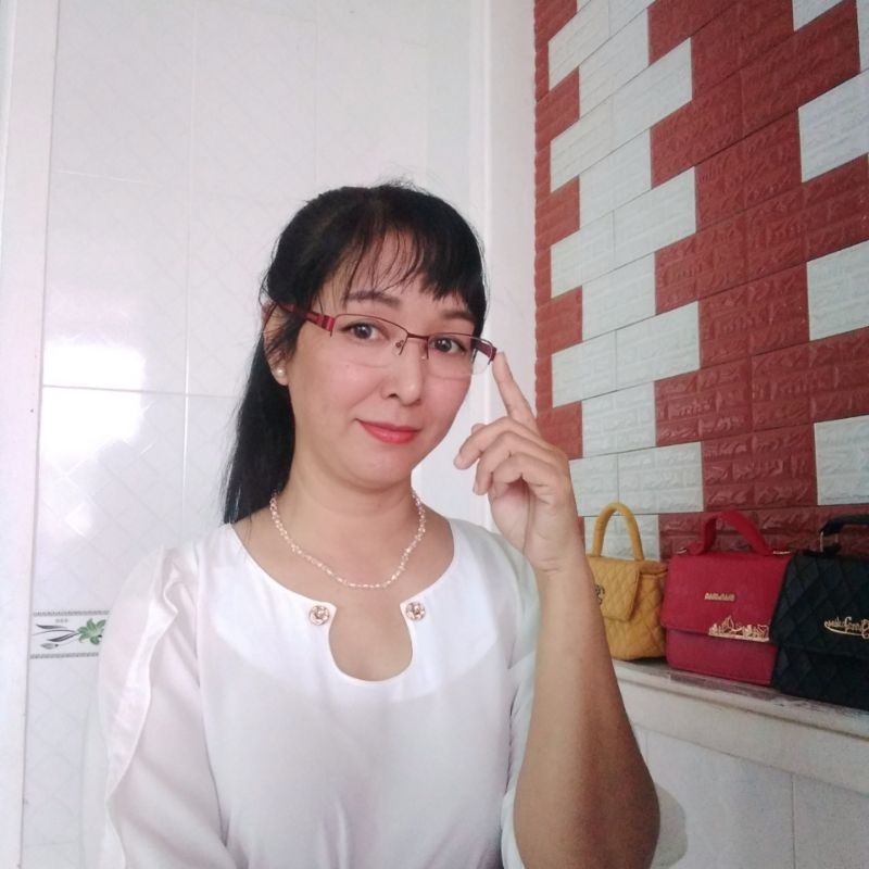 Áo Kiểu Trung Niên Nữ - chất voan tằm sang trọng, cân nặng từ 55 đến 63 kg