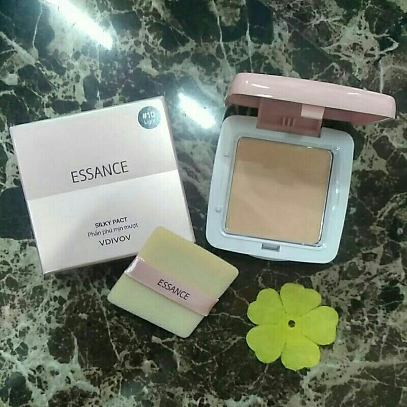 Phấn phủ trang điểm hút nhờn Essance 11g .