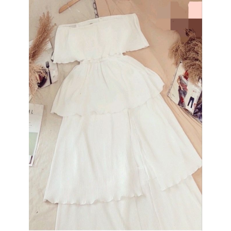ĐẦM MAXI TRẮNG TẦNG