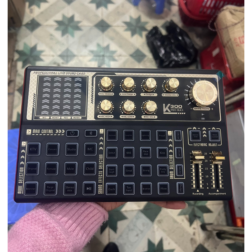 Soundcard K300 PRO MAX bản nâng cấp – Soundcard chuyên thu âm, livestream, karaoke online – Livestream được 3 điện thoại