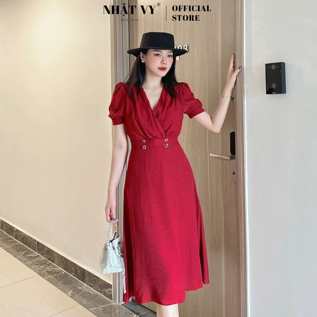 Váy Đi Chơi NHẬT VY Dáng Ôm Cổ V Nhún Tay Phồng Phối Cúc Chất Tơ Xốp Màu Đỏ, Vàng, Trắng, Đen - D2437