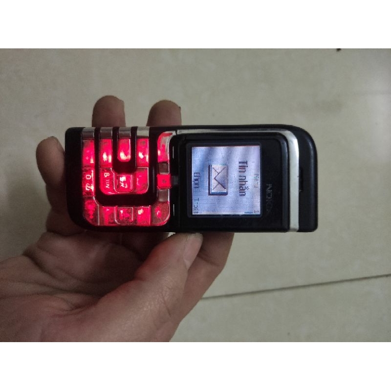 Nokia 7260 chiếc lá nhỏ