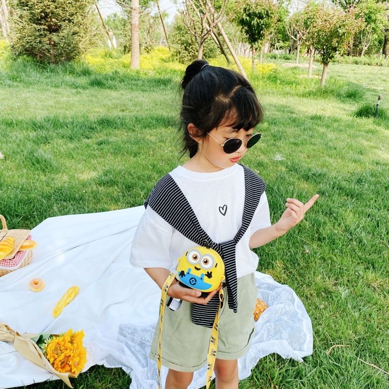 Túi Đeo Chéo silicon Hình Minion Siêu Đẹp Cho Bé trai bé gái màu vàng dễ thương Fullbaby 023