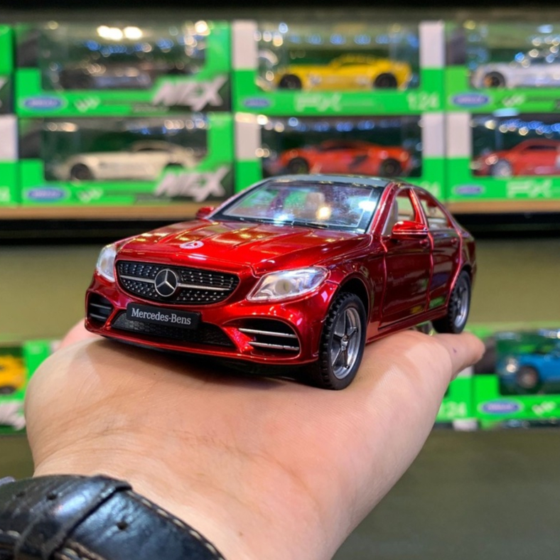Xe Mô Hình MERCEDES-BENZ C-CLASS Tỉ Lệ 1:32 Của Hãng Newao