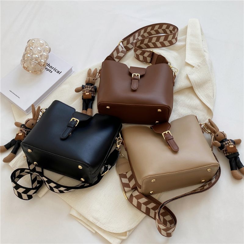 Túi đeo vai, đeo chéo HV24 da bò thật - túi nữ da bò dây bản to cao cấp