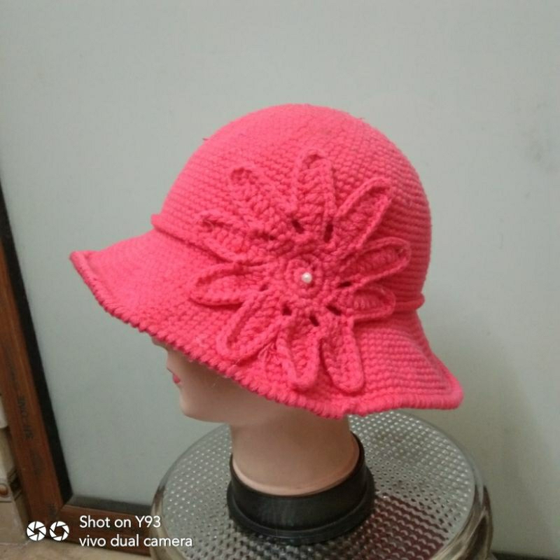 Mũ len vành rộng