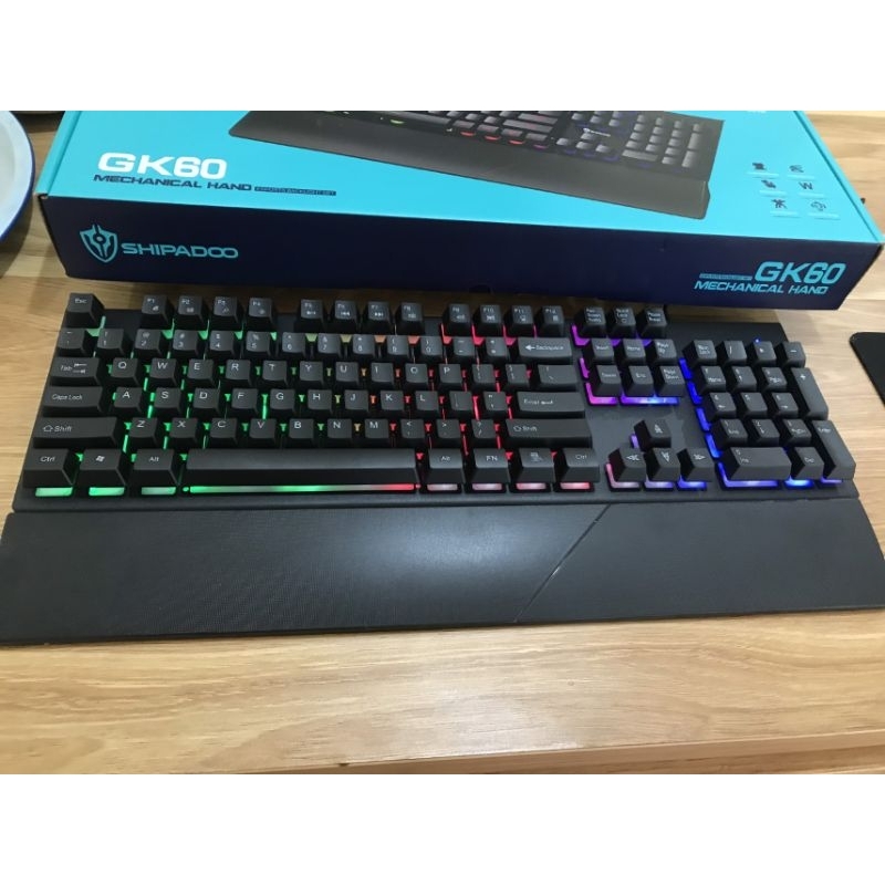 Bàn phím LED giả cơ chống ồn siêu êm GK60, led 7 màu, có kê tay