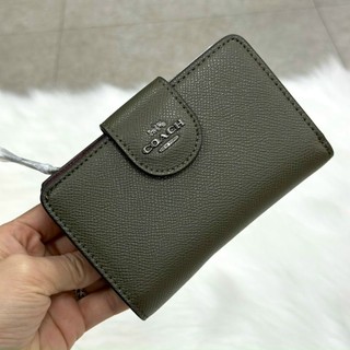 Ví C*oach medium corner zip wallet Da thật siêu đẹp