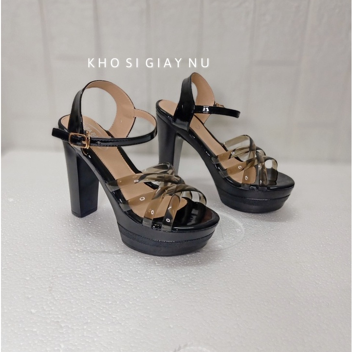 Giày sandal cao gót quai trong 12 phân đế đúc nguyên khối