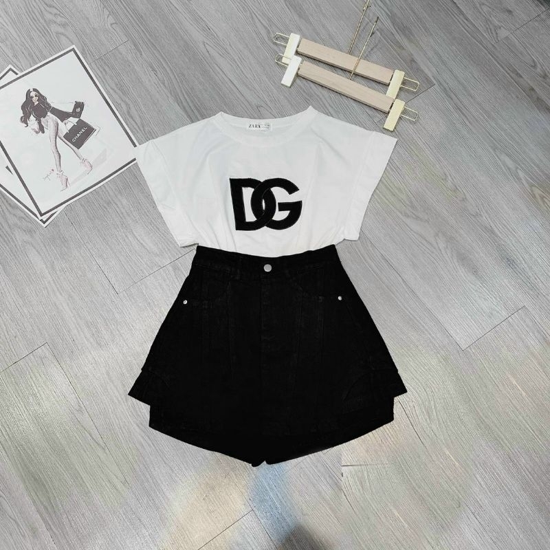 Áo Thun Tay Hến D.G THÊU NỔI FORM XINH, Chất Thun Cotton Xịn Xò, Mềm Mịn Bao Mát.